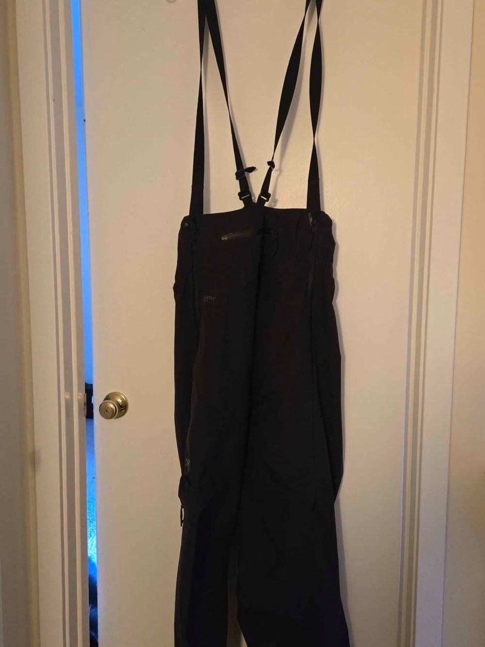 Arc'teryx Men's Stinger Black Ski/Snowboard Bib Pants